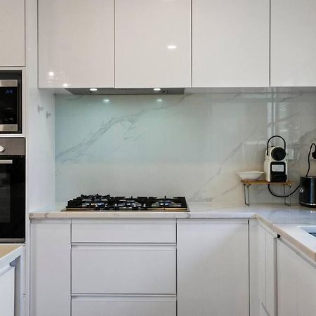 Not Usually Available - Lucky U! Auckland Luaran gambar